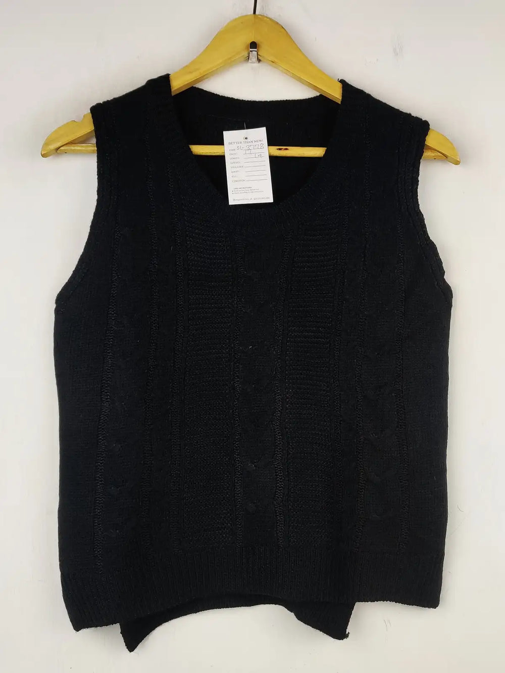 Buy online pre-used pre-loved 100% authentic & Original branded Unknown Brand (SL-3778) available in Pakistan. Top international brands avilable.