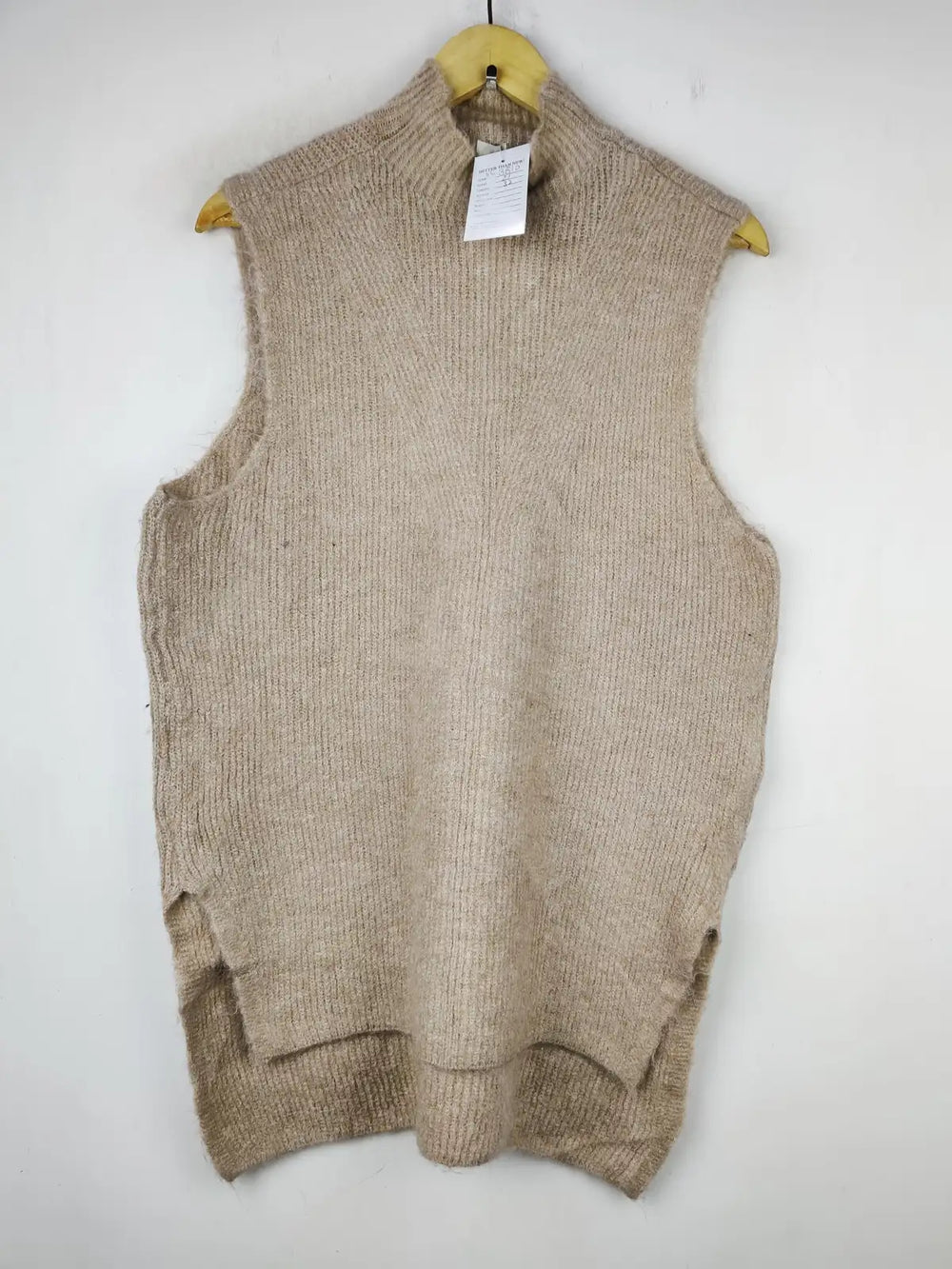 Buy online pre-used pre-loved 100% authentic & Original branded River Island (SL-3816) available in Pakistan. Top international brands avilable.