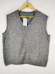 Buy online pre-used pre-loved 100% authentic & Original branded Primark (SL-3832) available in Pakistan. Top international brands avilable.