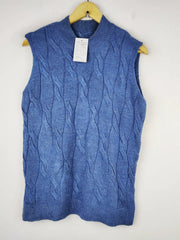 Buy online pre-used pre-loved 100% authentic & Original branded Unknown Brand (SL-3845) available in Pakistan. Top international brands avilable.