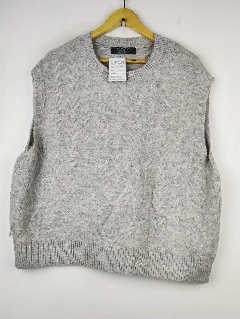 Buy online pre-used pre-loved 100% authentic & Original branded Primark (SL-3896) available in Pakistan. Top international brands avilable.