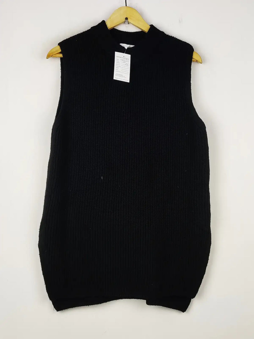Buy online pre-used pre-loved 100% authentic & Original branded H&M (SL-3970) available in Pakistan. Top international brands avilable.