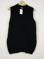 Buy online pre-used pre-loved 100% authentic & Original branded H&M (SL-3970) available in Pakistan. Top international brands avilable.