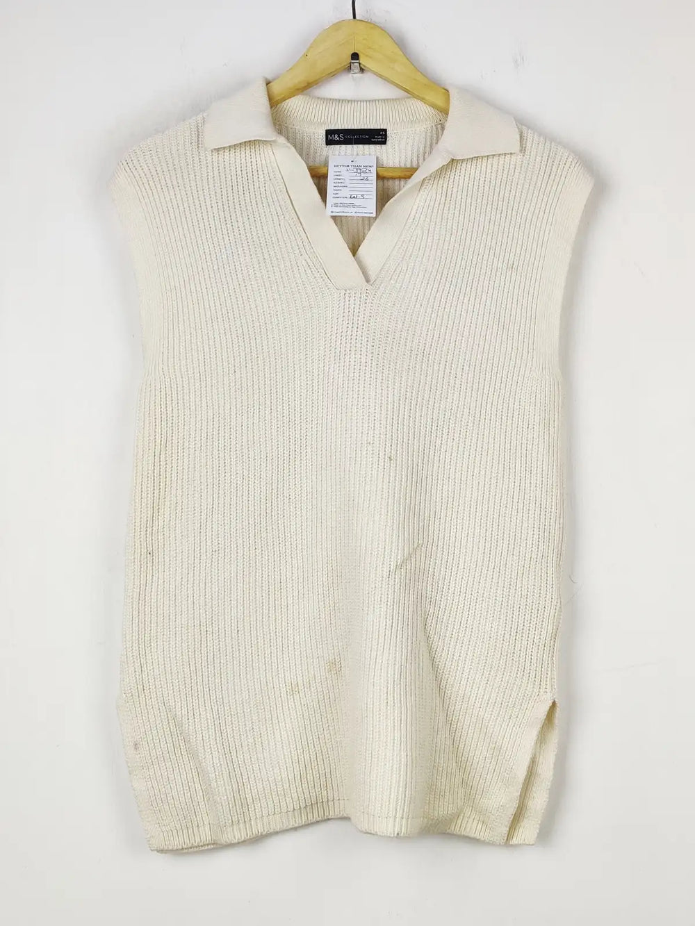 Buy online pre-used pre-loved 100% authentic & Original branded Mark & Spencer (SL-3984) available in Pakistan. Top international brands avilable.