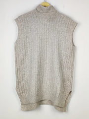 Buy online pre-used pre-loved 100% authentic & Original branded F&F (SL-3986) available in Pakistan. Top international brands avilable.