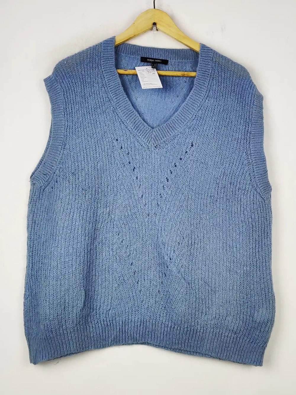 Buy online pre-used pre-loved 100% authentic & Original branded Morie Mero (SL-3992) available in Pakistan. Top international brands avilable.