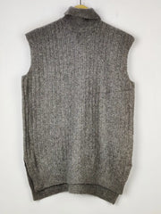 Buy online pre-used pre-loved 100% authentic & Original branded F&F (SL-3998) available in Pakistan. Top international brands avilable.