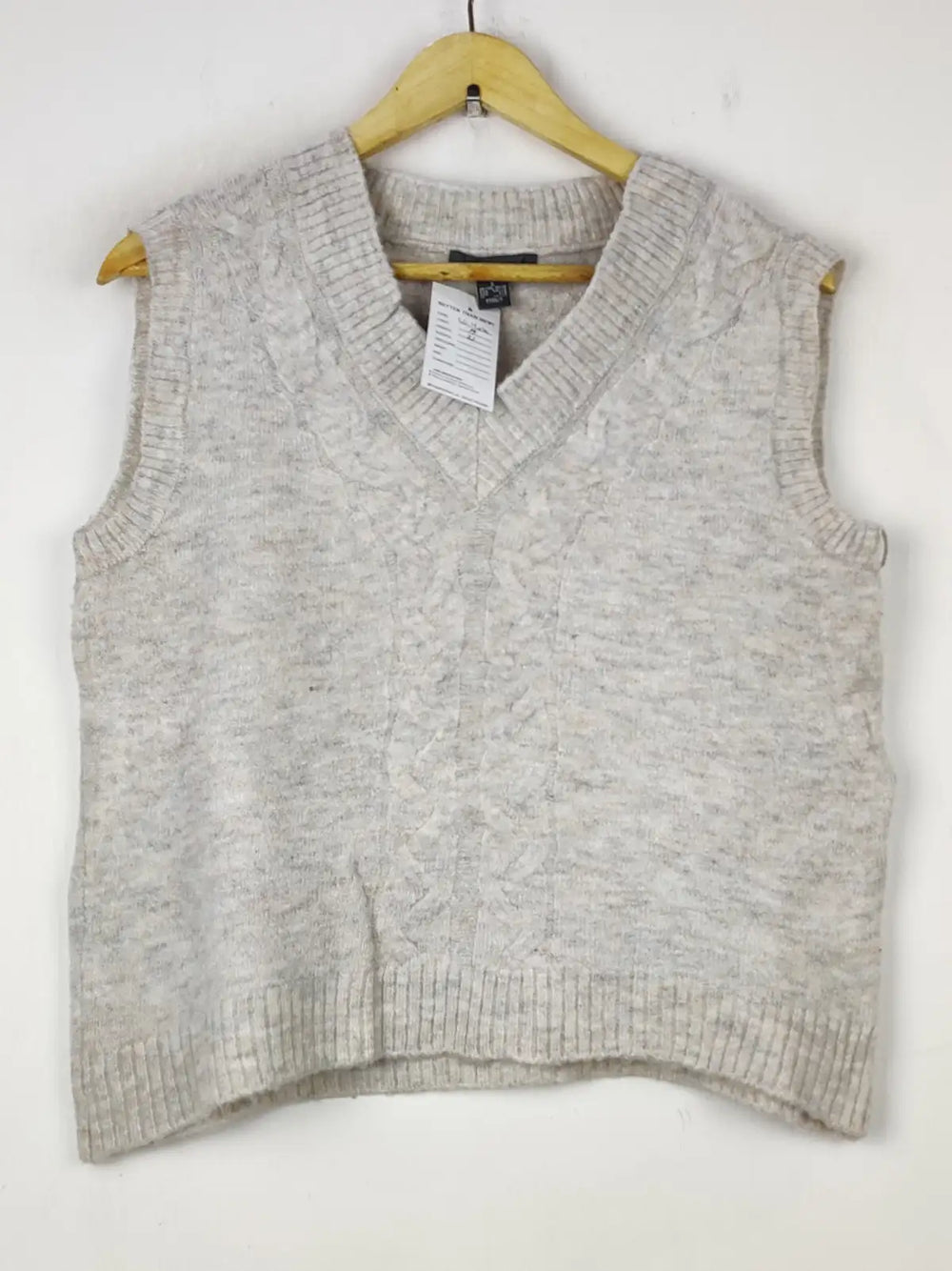 Buy online pre-used pre-loved 100% authentic & Original branded Primark (SL-4010) available in Pakistan. Top international brands avilable.