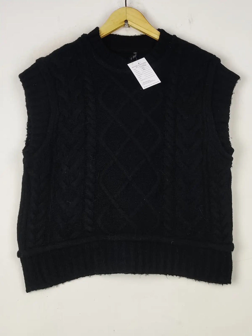 Buy online pre-used pre-loved 100% authentic & Original branded Laura Jareca (SL-4048) available in Pakistan. Top international brands avilable.