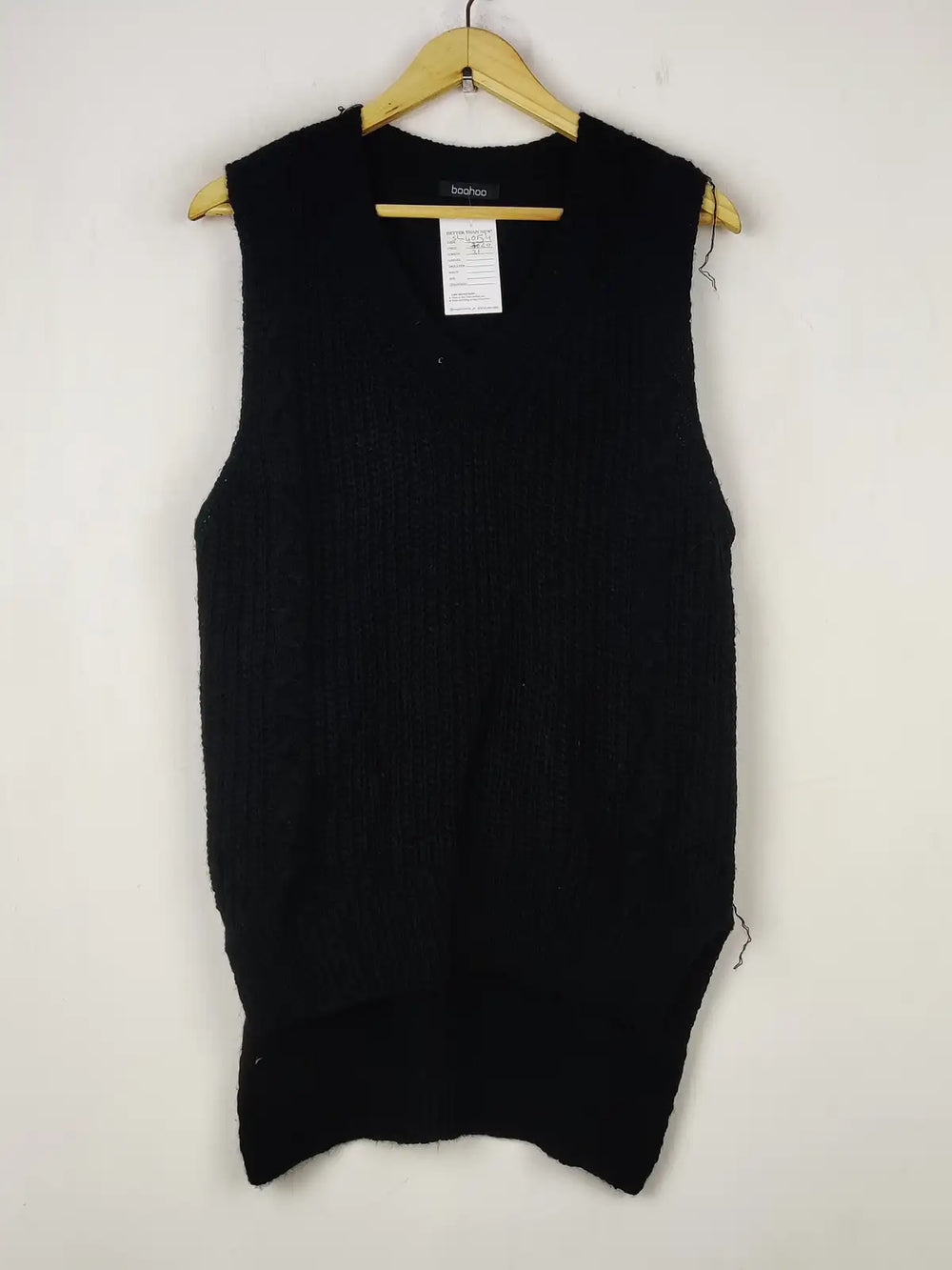 Buy online pre-used pre-loved 100% authentic & Original branded Boohoo (SL-4054) available in Pakistan. Top international brands avilable.