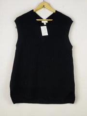 Buy online pre-used pre-loved 100% authentic & Original branded H&M (SL-4092) available in Pakistan. Top international brands avilable.