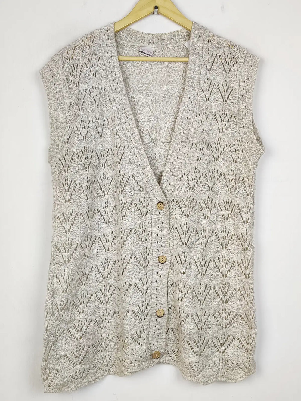 Buy online pre-used pre-loved 100% authentic & Original branded Unknown Brand (SL-4512) available in Pakistan. Top international brands avilable.