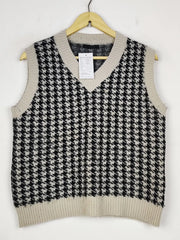 Buy online pre-used pre-loved 100% authentic & Original branded Unknown Brand (SL-4514) available in Pakistan. Top international brands avilable.