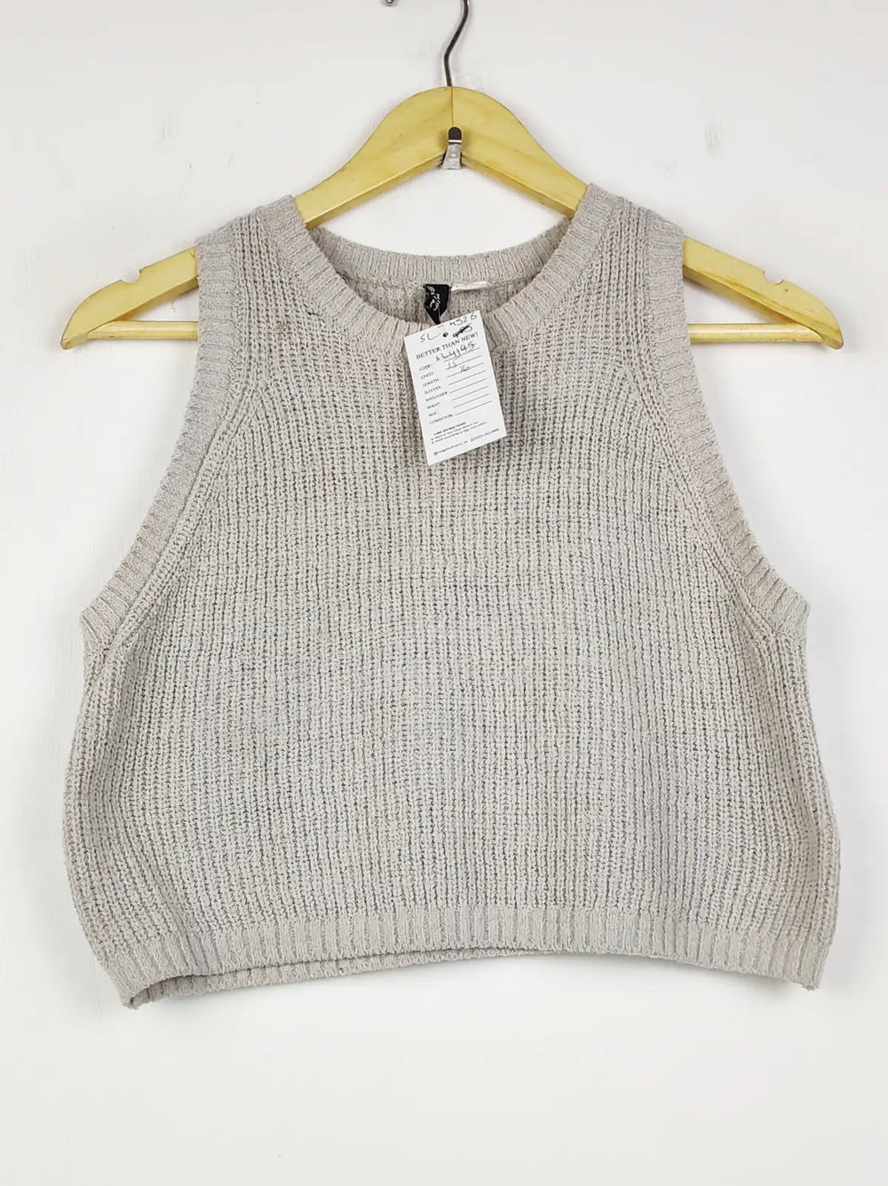 Buy online pre-used pre-loved 100% authentic & Original branded H&M (SL-4526) available in Pakistan. Top international brands avilable.