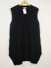 Buy online pre-used pre-loved 100% authentic & Original branded H&M (SL-4534) available in Pakistan. Top international brands avilable.