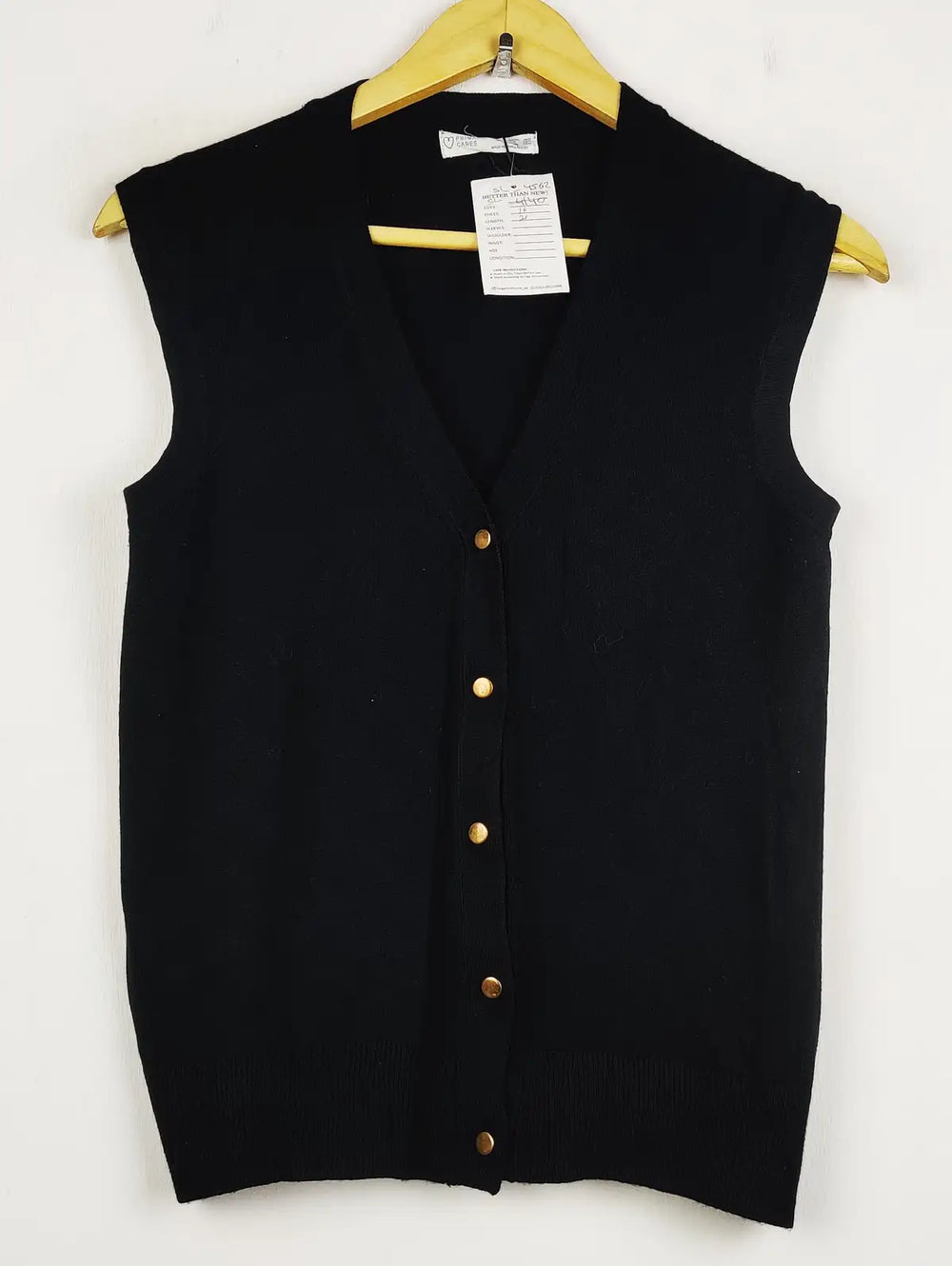Buy online pre-used pre-loved 100% authentic & Original branded Primark (SL-4562) available in Pakistan. Top international brands avilable.