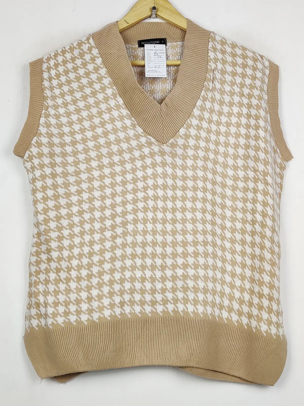 Buy online pre-used pre-loved 100% authentic & Original branded Prettylittlethings (SL-4590) available in Pakistan. Top international brands avilable.