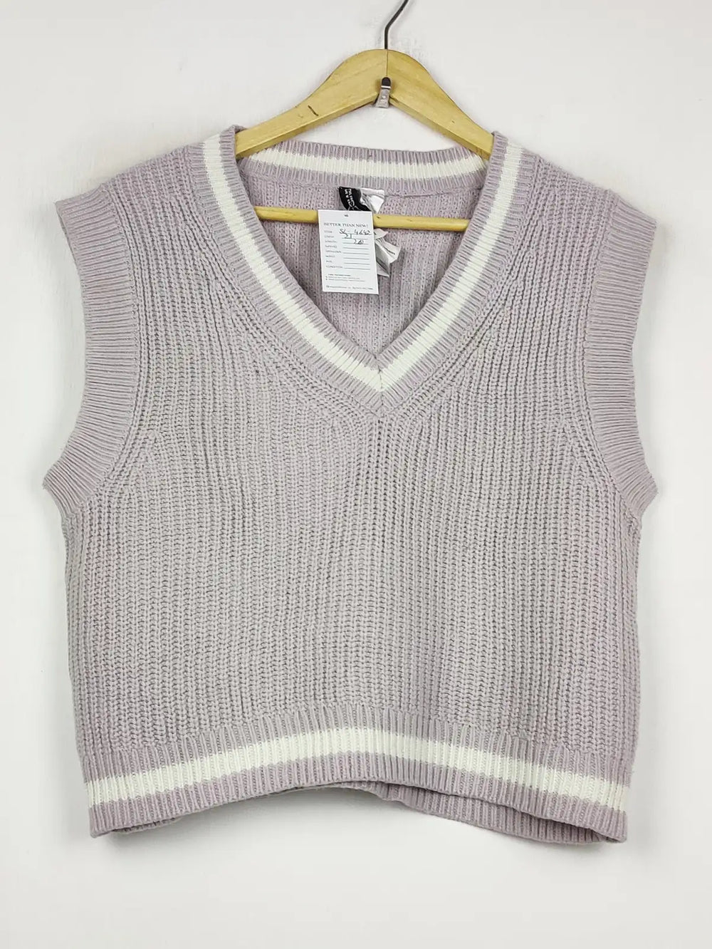 Buy online pre-used pre-loved 100% authentic & Original branded H&M (SL-4642) available in Pakistan. Top international brands avilable.