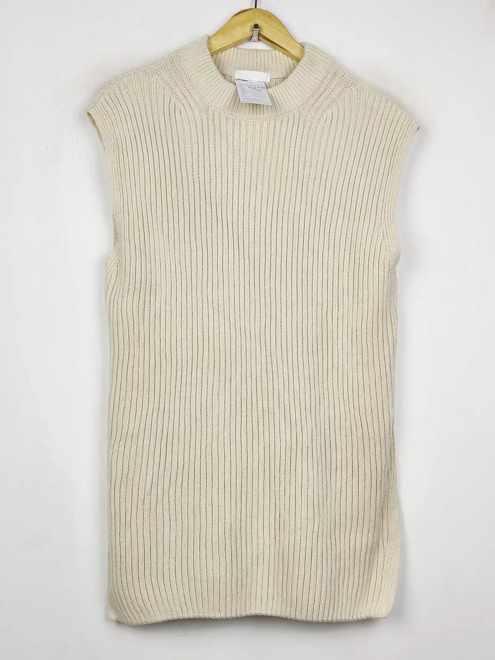 Buy online pre-used pre-loved 100% authentic & Original branded H&M (SL-4678) available in Pakistan. Top international brands avilable.