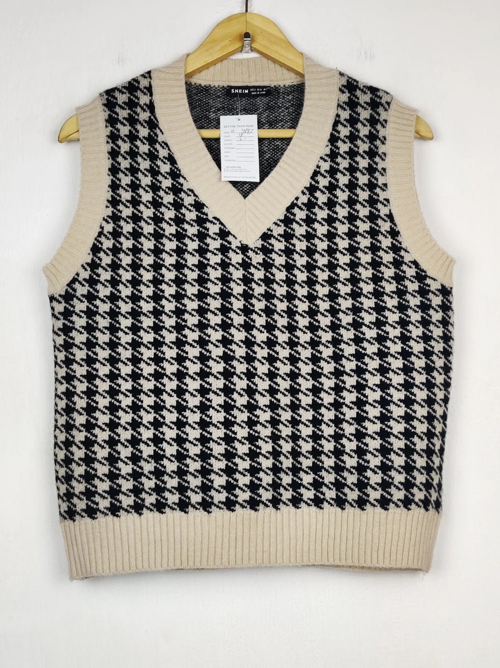 Buy online pre-used pre-loved 100% authentic & Original branded Shein (SL-4887) available in Pakistan. Top international brands avilable.