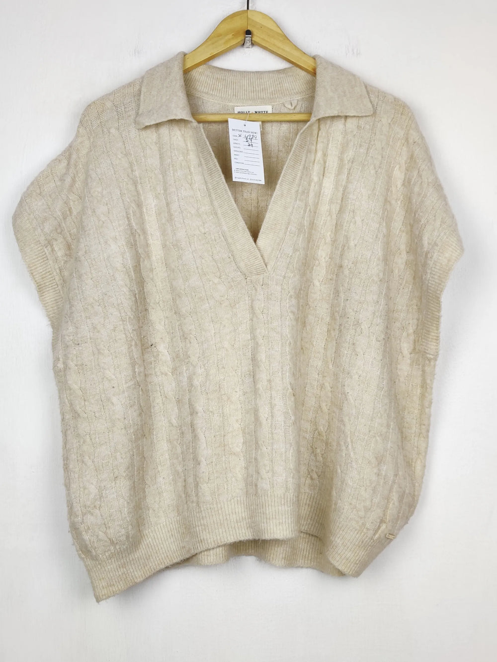 Buy online pre-used pre-loved 100% authentic & Original branded Holly Whyte (SL-4989) available in Pakistan. Top international brands avilable.