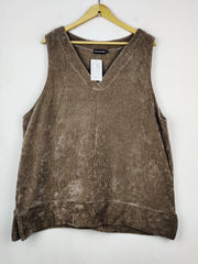 Buy online pre-used pre-loved 100% authentic & Original branded Prettylittlethings (SL-5204) available in Pakistan. Top international brands avilable.