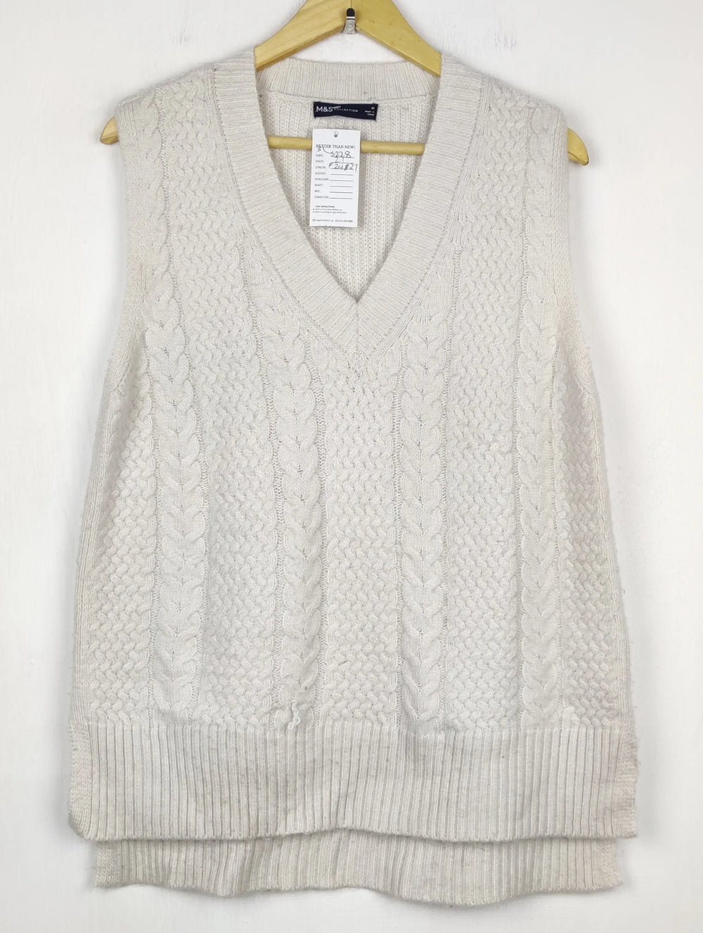 Buy online pre-used pre-loved 100% authentic & Original branded Marks & Spencer (SL-5228) available in Pakistan. Top international brands avilable.