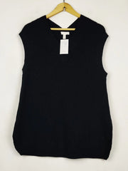 Buy online pre-used pre-loved 100% authentic & Original branded Unknown Brand (SL-5413) available in Pakistan. Top international brands avilable.