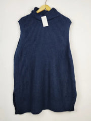 Buy online pre-used pre-loved 100% authentic & Original branded Marks & Spencer (SL-5513) available in Pakistan. Top international brands avilable.