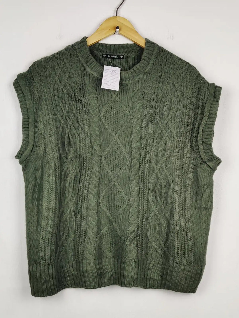 Buy online pre-used pre-loved 100% authentic & Original branded Dunnes Stores (SL-5746) available in Pakistan. Top international brands avilable.