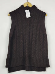 Buy online pre-used pre-loved 100% authentic & Original branded Marks & Spencer (SL-5822) available in Pakistan. Top international brands avilable.