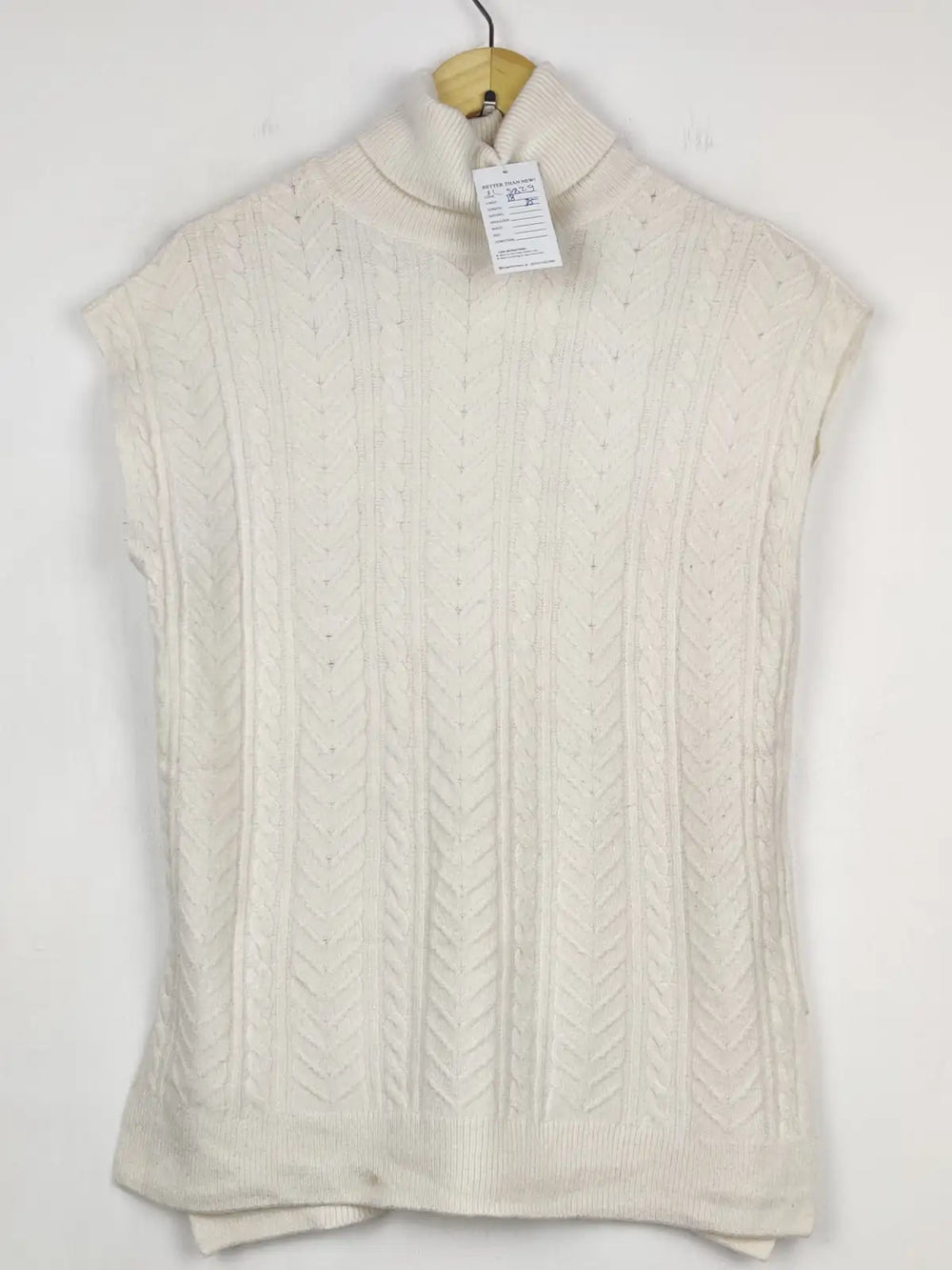 Buy online pre-used pre-loved 100% authentic & Original branded F&F (SL-5829) available in Pakistan. Top international brands avilable.