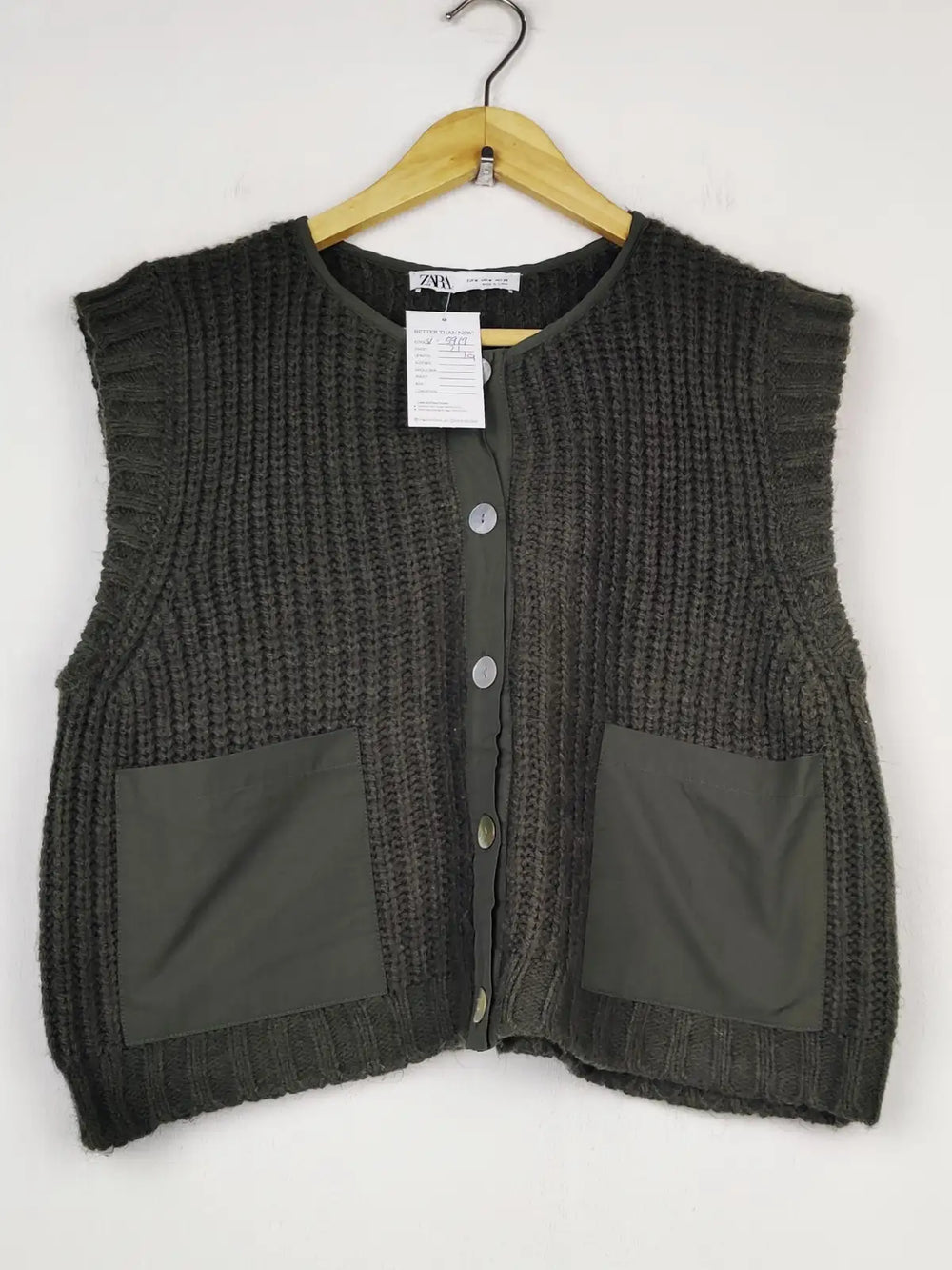 Buy online pre-used pre-loved 100% authentic & Original branded Zara (SL-5919) available in Pakistan. Top international brands avilable.