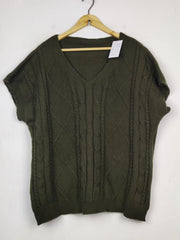 Buy online pre-used pre-loved 100% authentic & Original branded Shein (SL-5952) available in Pakistan. Top international brands avilable.