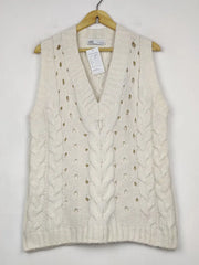Buy online pre-used pre-loved 100% authentic & Original branded Zara (SL-5977) available in Pakistan. Top international brands avilable.