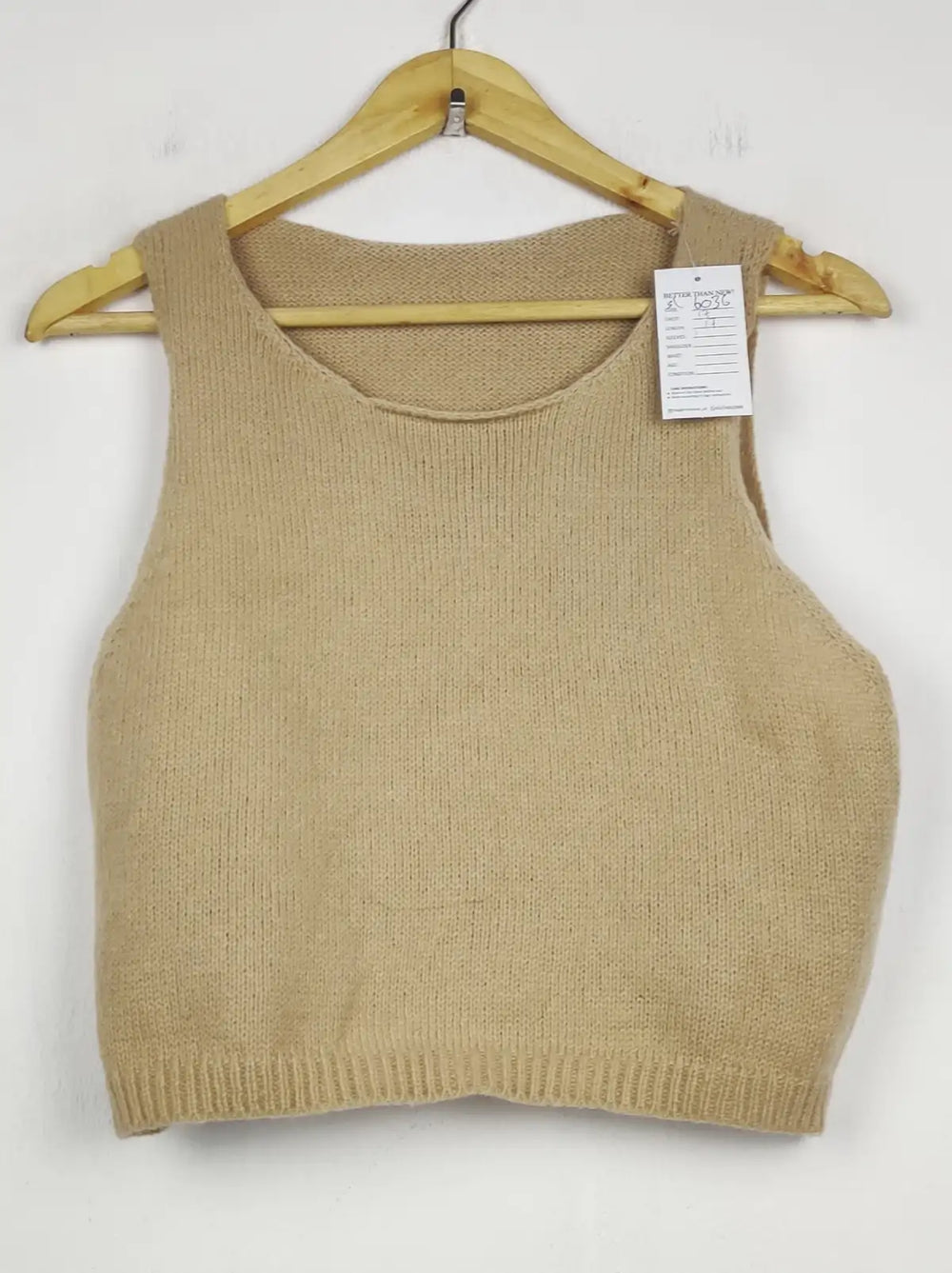 Buy online pre-used pre-loved 100% authentic & Original branded Unknown Brand (SL-6036) available in Pakistan. Top international brands avilable.