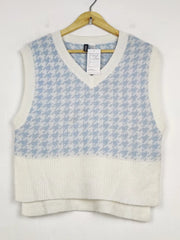 Buy online pre-used pre-loved 100% authentic & Original branded H&M (SL-6049) available in Pakistan. Top international brands avilable.