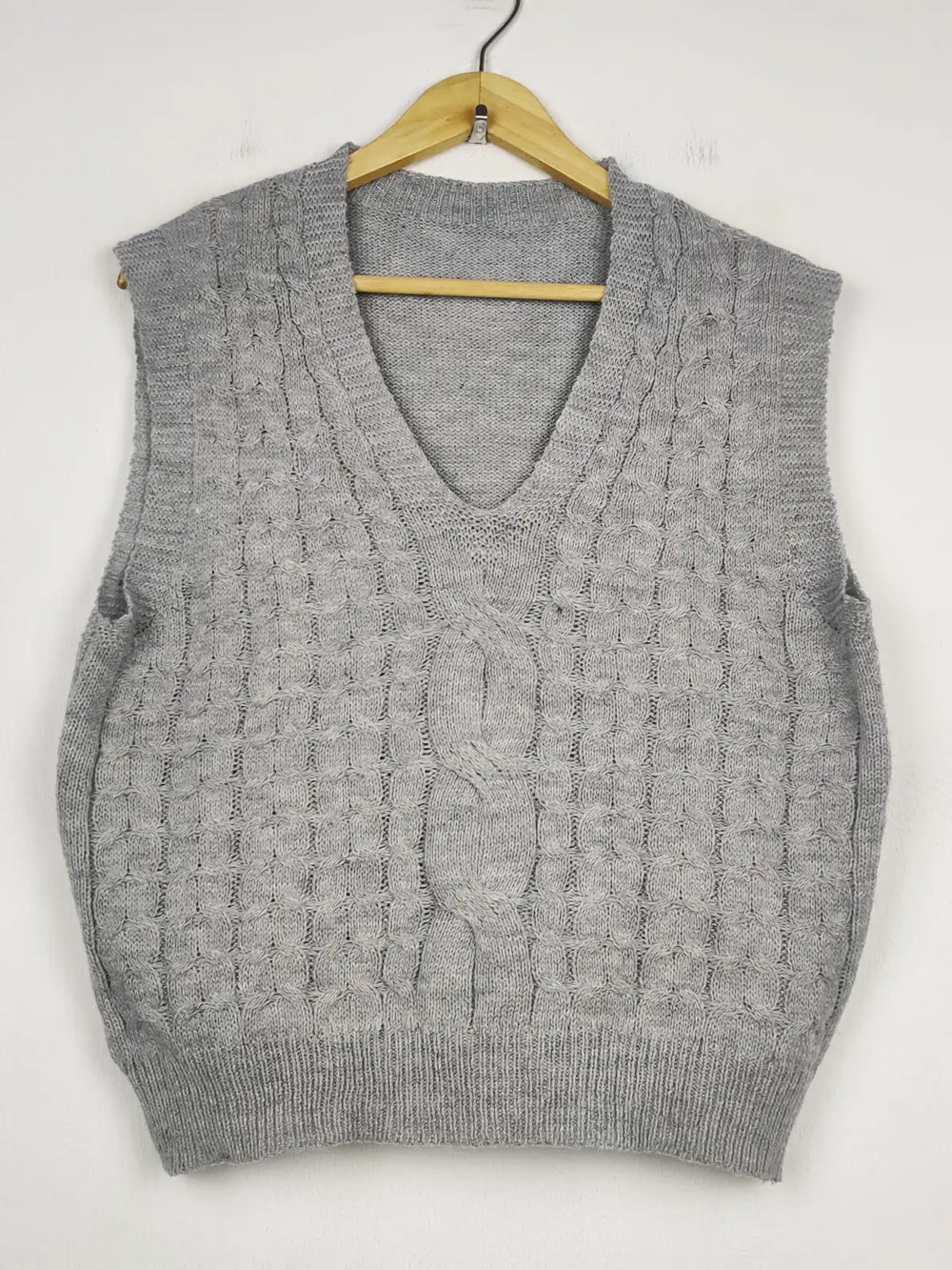 Buy online pre-used pre-loved 100% authentic & Original branded Shein (SL-6052) available in Pakistan. Top international brands avilable.