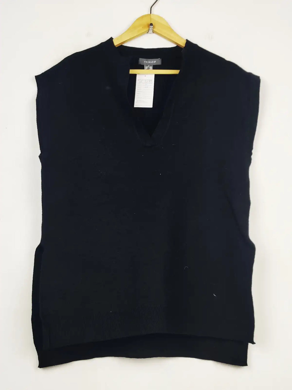 Buy online pre-used pre-loved 100% authentic & Original branded Primark (SL-6078) available in Pakistan. Top international brands avilable.