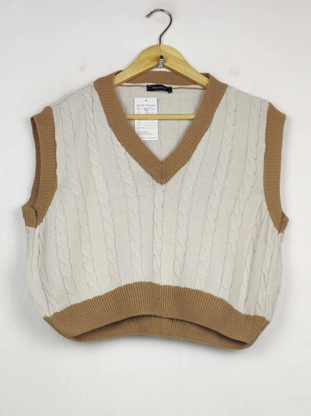 Buy online pre-used pre-loved 100% authentic & Original branded Trendyol (SL-6092) available in Pakistan. Top international brands avilable.
