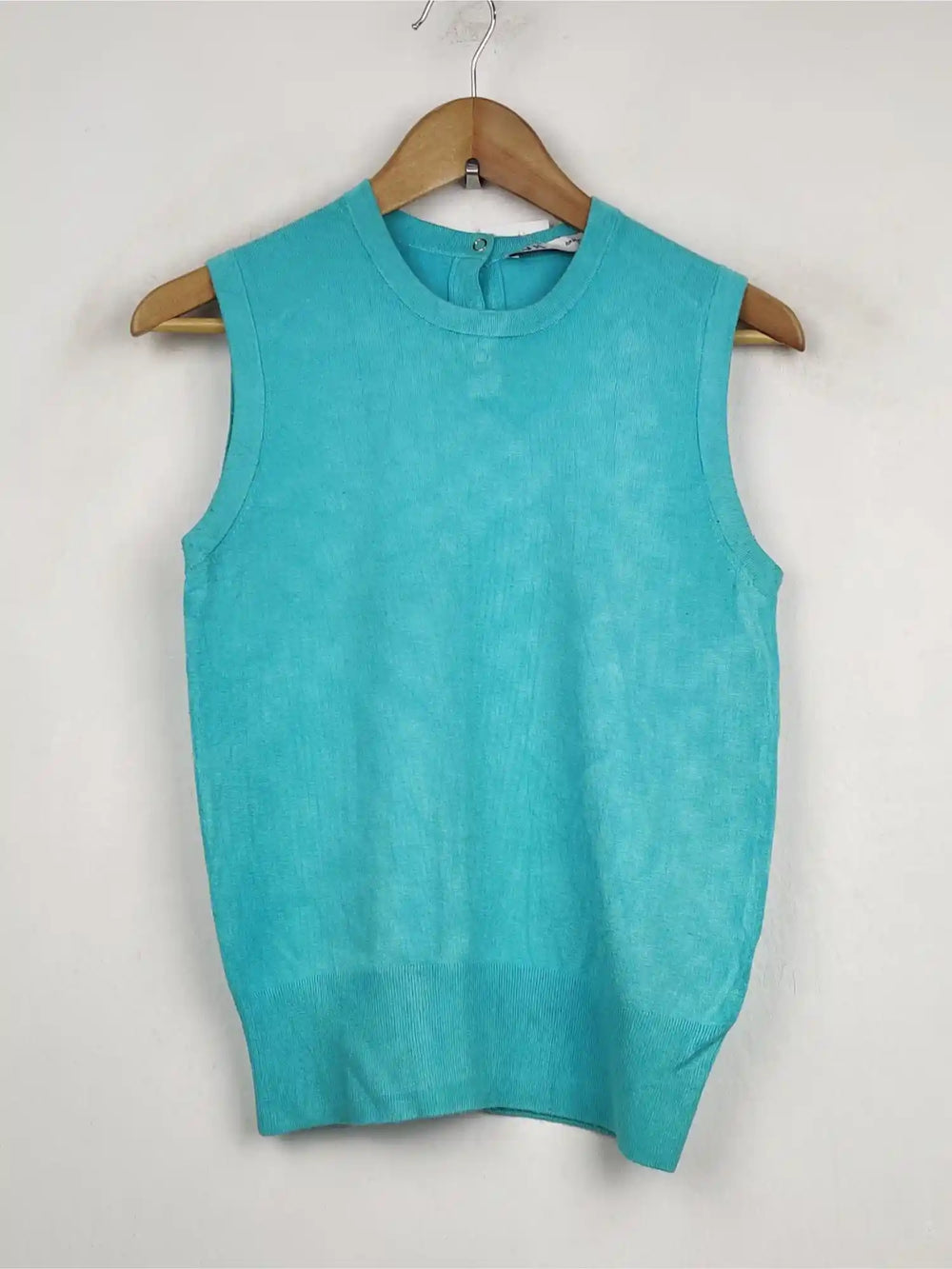 Buy online pre-used pre-loved 100% authentic & Original branded Zara (SL-773) available in Pakistan. Top international brands avilable.