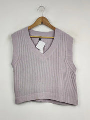 Buy online pre-used pre-loved 100% authentic & Original branded H&M (SL-814) available in Pakistan. Top international brands avilable.