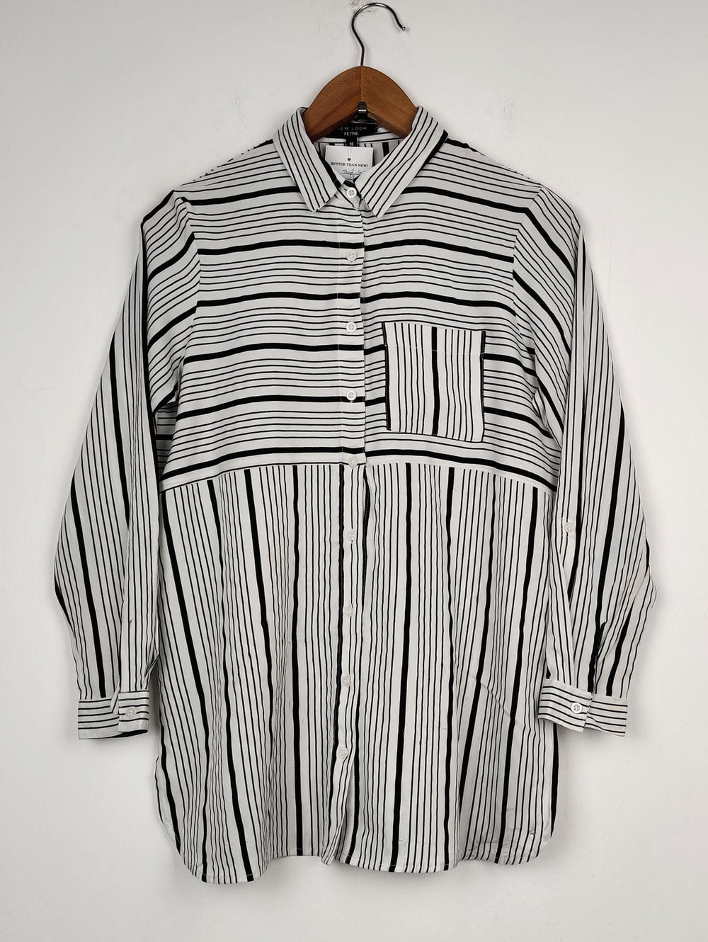 Buy online pre-used pre-loved 100% authentic & Original branded New Look (SWT-1026) available in Pakistan. Top international brands avilable.