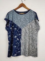 Buy online pre-used pre-loved 100% authentic & Original branded Bonmarche (SWT-1030) available in Pakistan. Top international brands avilable.