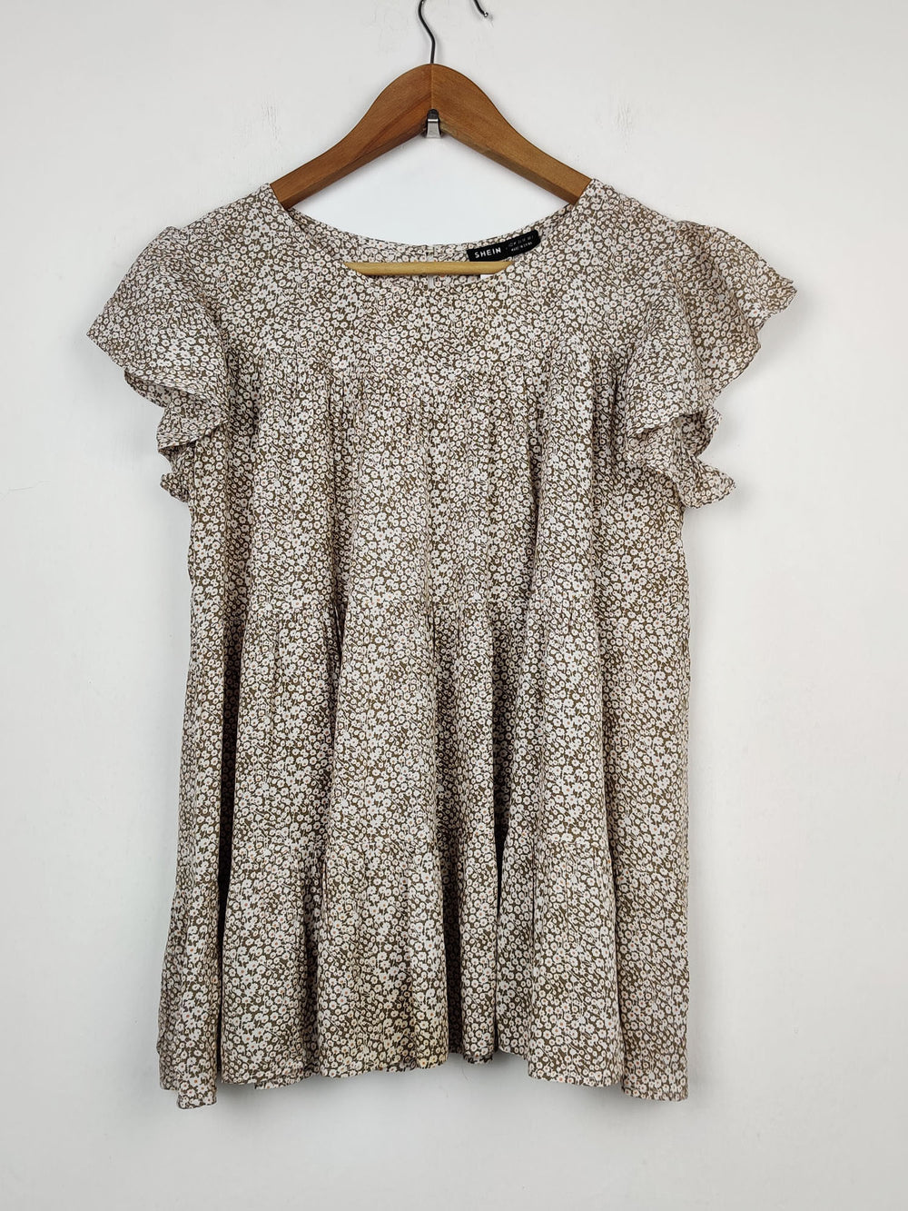 Buy online pre-used pre-loved 100% authentic & Original branded Shein (SWT-1037) available in Pakistan. Top international brands avilable.