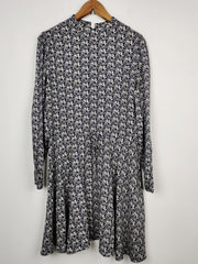 Buy online pre-used pre-loved 100% authentic & Original branded Warehouse (SWT-1043) available in Pakistan. Top international brands avilable.