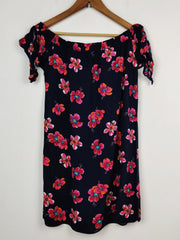 Buy online pre-used pre-loved 100% authentic & Original branded Papaya (SWT-1113) available in Pakistan. Top international brands avilable.