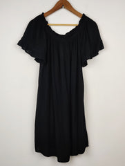 Buy online pre-used pre-loved 100% authentic & Original branded George (SWT-1184) available in Pakistan. Top international brands avilable.