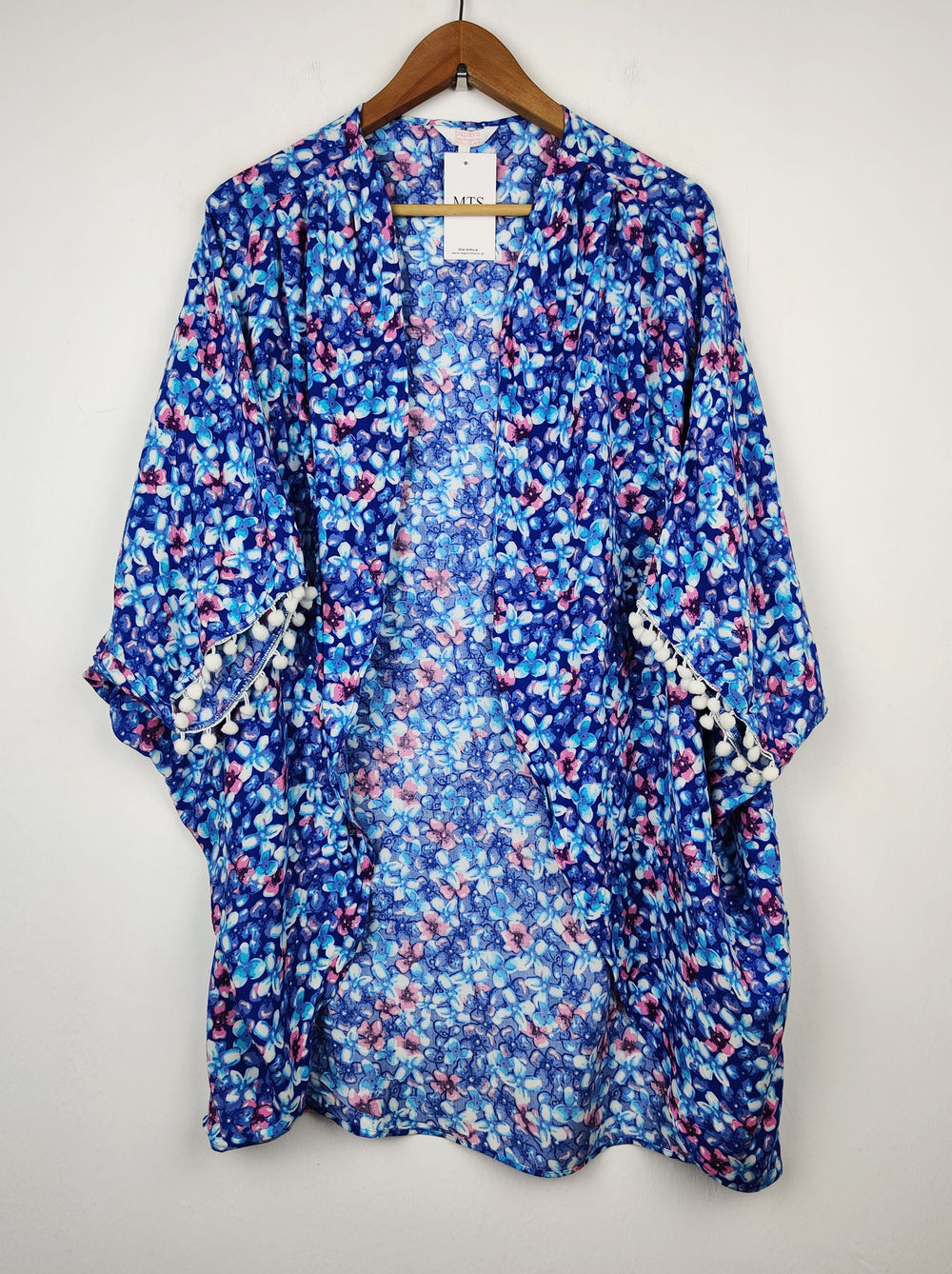 Buy online pre-used pre-loved 100% authentic & Original branded Papaya (SWT-1211) available in Pakistan. Top international brands avilable.