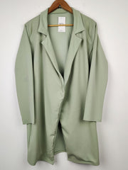 Buy online pre-used pre-loved 100% authentic & Original branded Missguided (SWT-1242) available in Pakistan. Top international brands avilable.